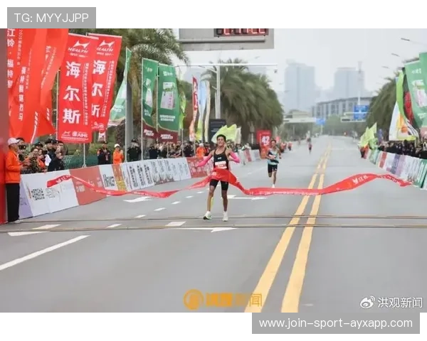 马拉松冠军冲刺时双腿颤抖,仍坚持冲线感动世界 马拉松冠军冲刺时双腿颤抖,仍坚持冲线感动世界